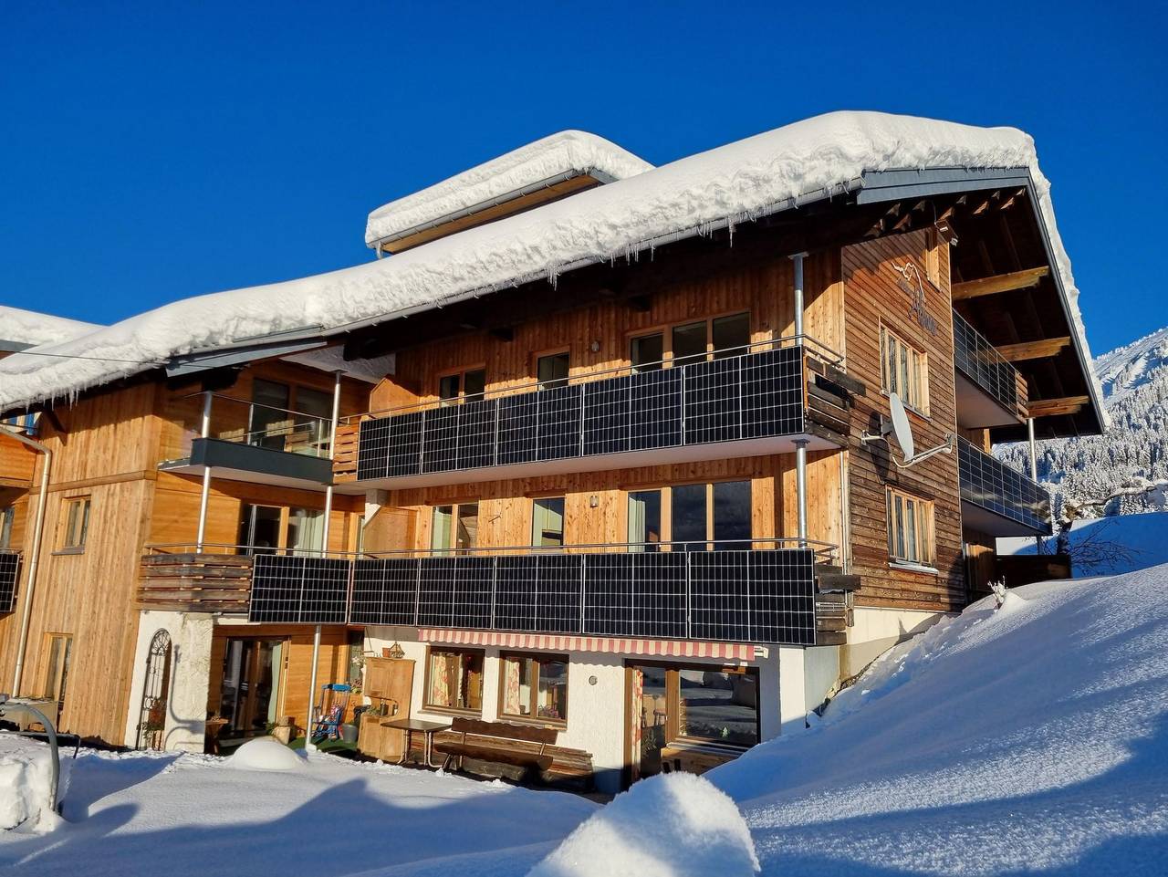 Entire holiday apartment, Gästehaus Alpina - Appartement "8" - 2 Schlafräume, Dusche, Wc in Riezlern, Mittelberg