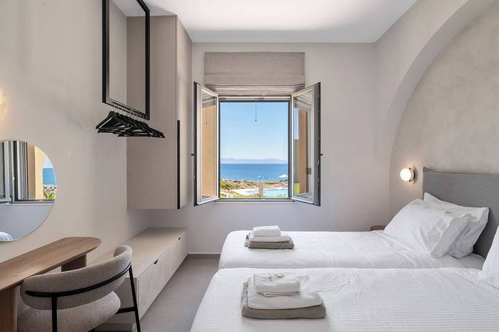 Entire apartment, Seafront luxury apartment with amazing sunset view 1 in Stavros (Chania), Akrotiri (Chania)
