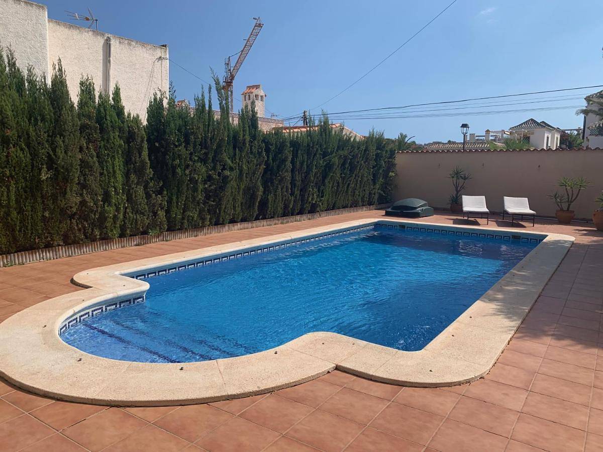 Chalet a 100m de la playa in Torrevieja, Costa Blanca