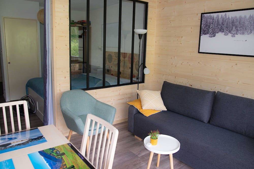 Entire apartment, A Cocoon in the Hearth of French-Jura in Lamoura, Parc naturel régional du Haut-Jura
