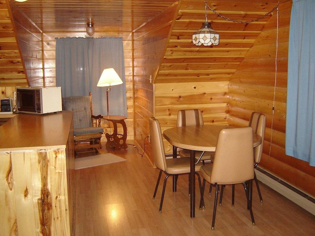 Holiday Apartment for 2 People in Hungry Horse, Flathead National Forest
