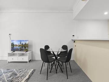 Holiday Apartment for 2 People in Sydney, New South Wales, Photo 2