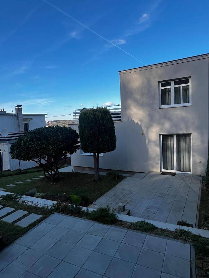 Location de vacances pour 5 personnes, avec jardin ainsi que vue et terrasse, adapté aux familles à Zlín - 2