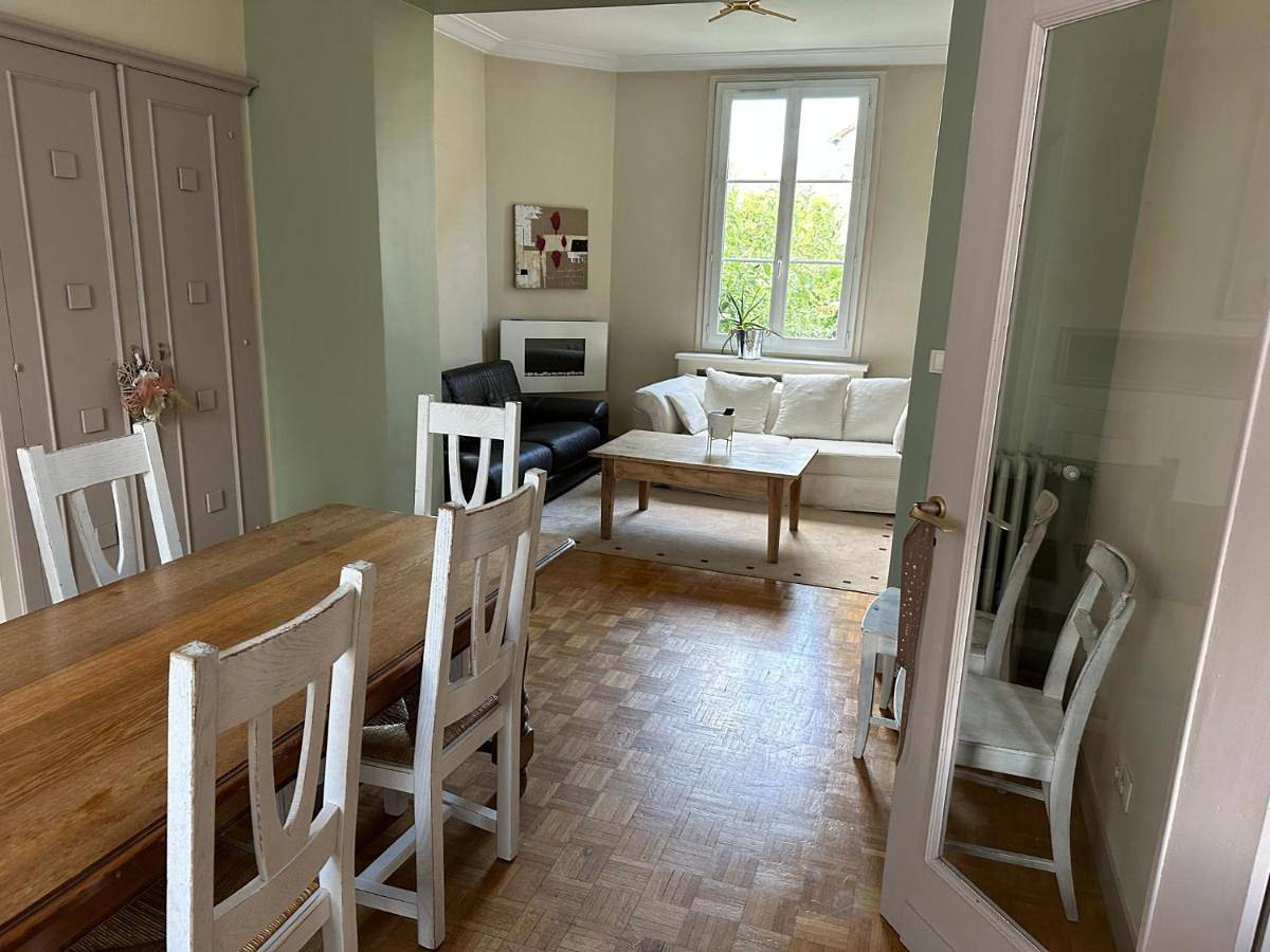 Superior Villa in Beauvais, Oise
