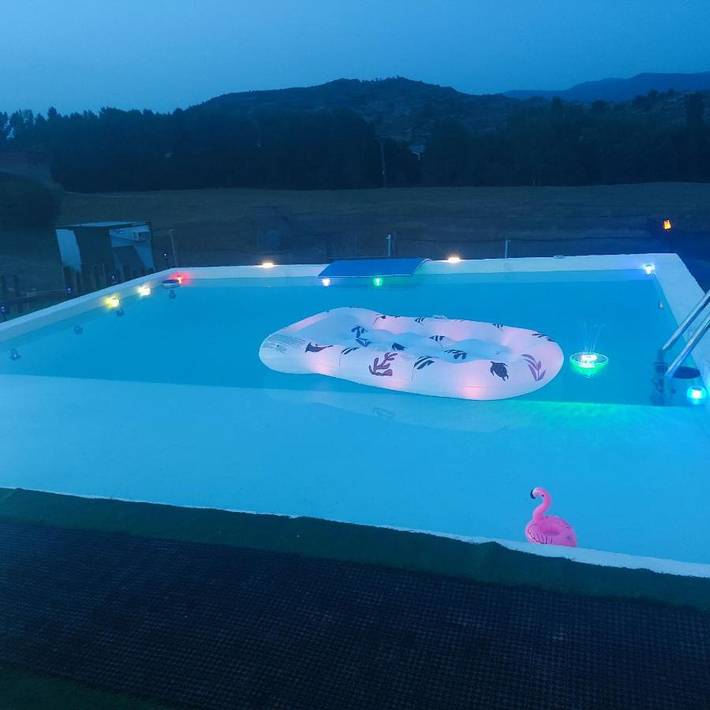 Location de vacances pour 4 personnes, avec piscine et jardin, adapté aux familles à Sabiñánigo - 4