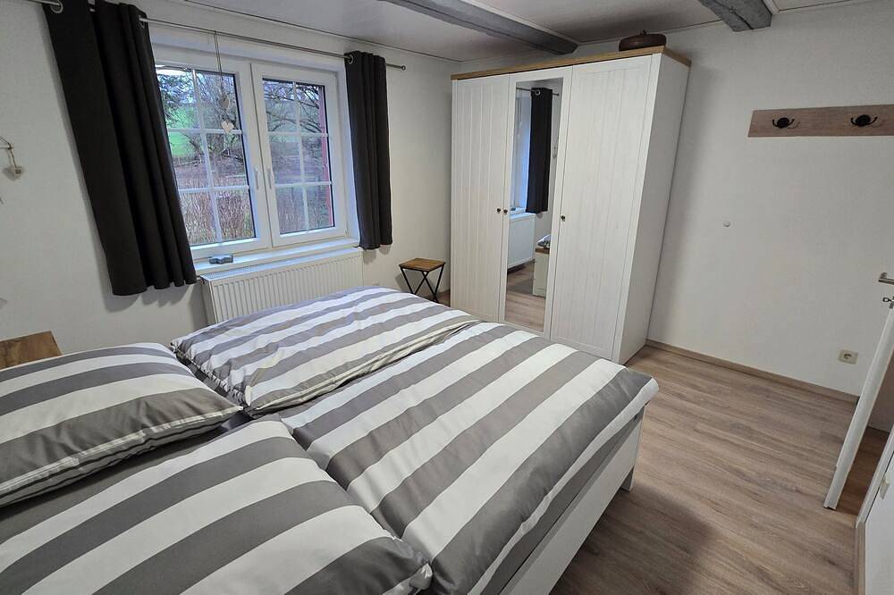 Ganze Wohnung, Gemütliche Ferienwohnung im malerischen Stadtdorf Uehrde in Osterode, Harzvorland