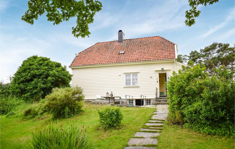 Ferienhaus für 6 Personen mit Terrasse in Fusa