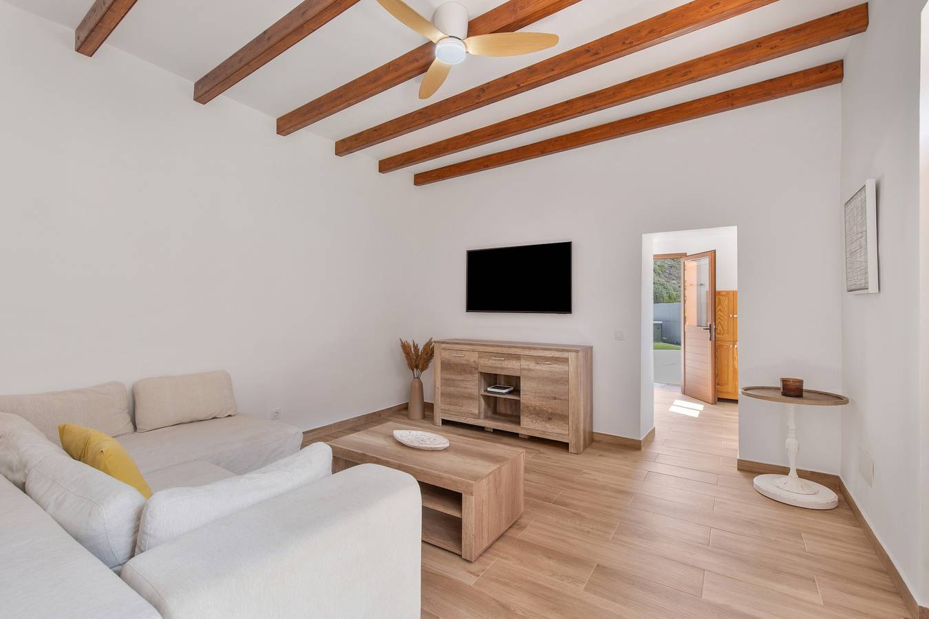 Apartamento inteiro, Apartamento de Férias 'Vista Valle' com Vista Montanha, Wi-Fi e Ar Condicionado in La Humbridilla, Grã Canária (Sul)