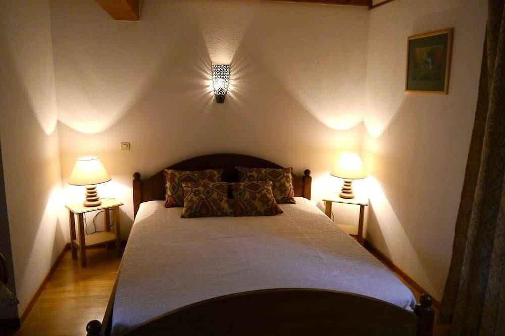 Charmantes Berghaus mit herrlichem Blick auf den Mont Valier in Oust, Parc naturel régional des Pyrénées ariégeoises