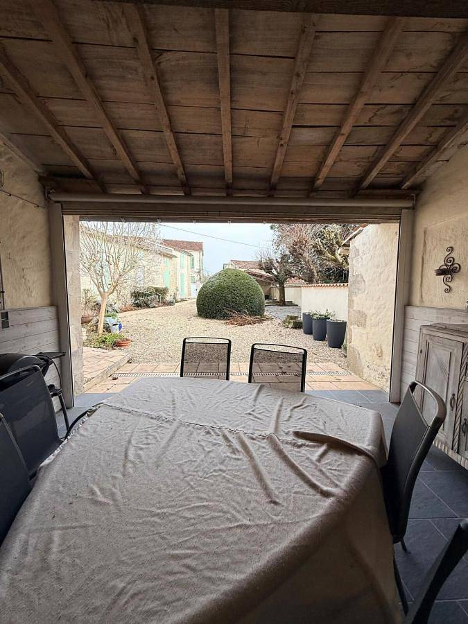 Location de vacances pour 7 personnes, avec terrasse à Aulnay - 4