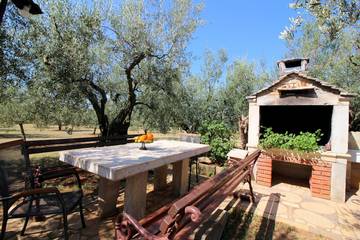Ferienwohnung für 5 Personen, mit Terrasse und Garten, mit Haustier in Poreč