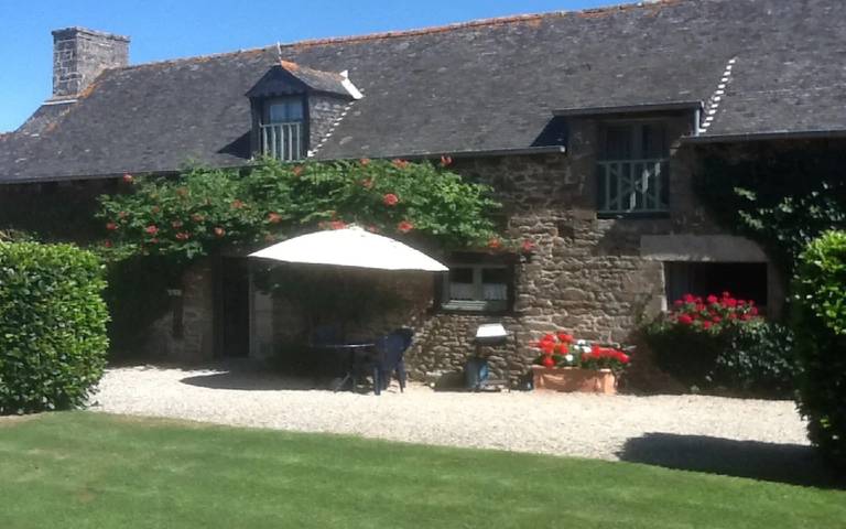 Gîte pour 4 personnes, avec piscine à Saint-Hélen