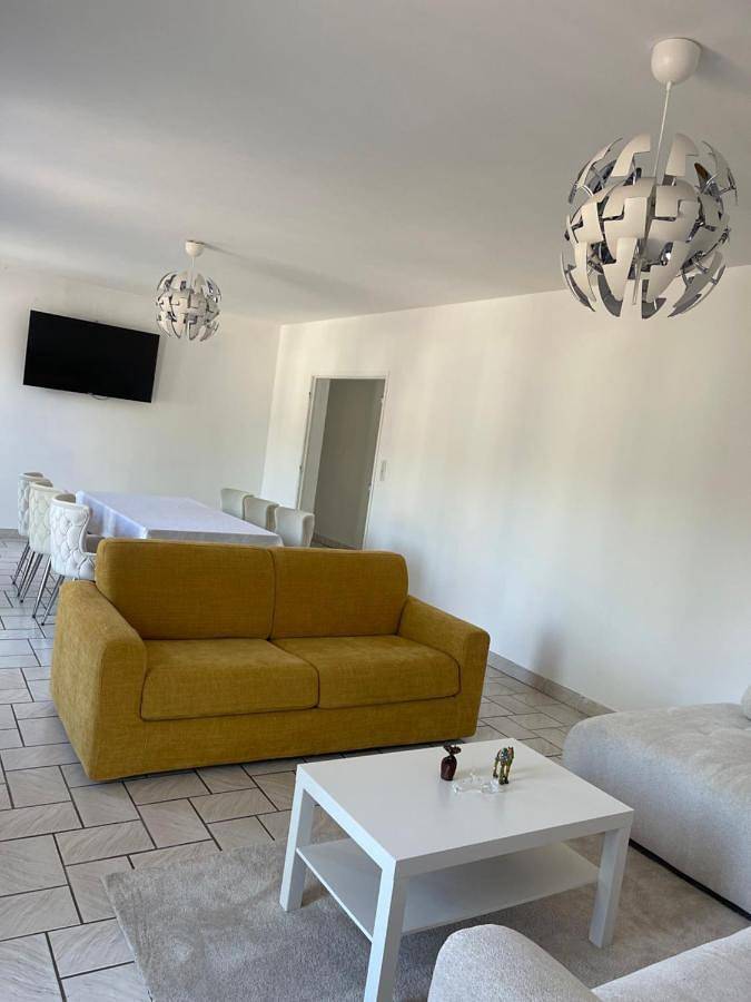 Chambres Individuelles dans Maison d'hôtes Bel'Air in Saint-Amant-Tallende, Parc naturel régional des Volcans d'Auvergne