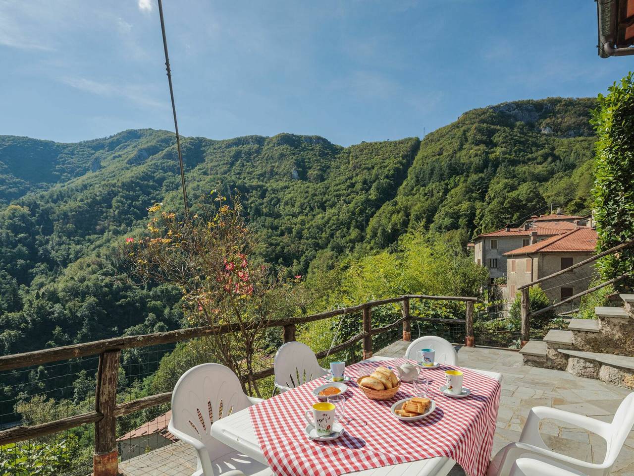 Agriturismo per 5 Persone in Stazzema, Versilia