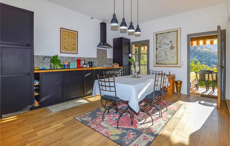 Cozy Apartment with WiFi & Parking near Zilia City Center in Montegrosso, Calvi region