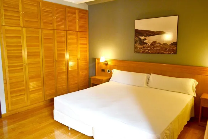 Hotel para 4 personas - 1