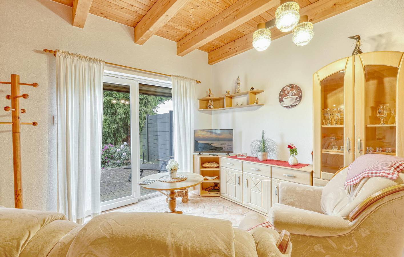Ganze Ferienwohnung, Stolpe Oase: Charmantes 2BR Apt, 2km zur Küste, 300m zum Stadtzentrum in Stolpe auf Usedom, Usedom