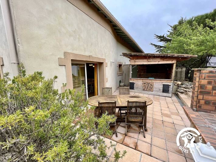 Gîte pour 5 personnes, avec sauna et terrasse ainsi que jacuzzi et piscine à Peyriac-de-Mer - 2