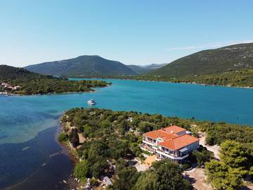 Ferienwohnung für 4 Personen, mit Balkon und Whirlpool sowie Garten auf Peljesac