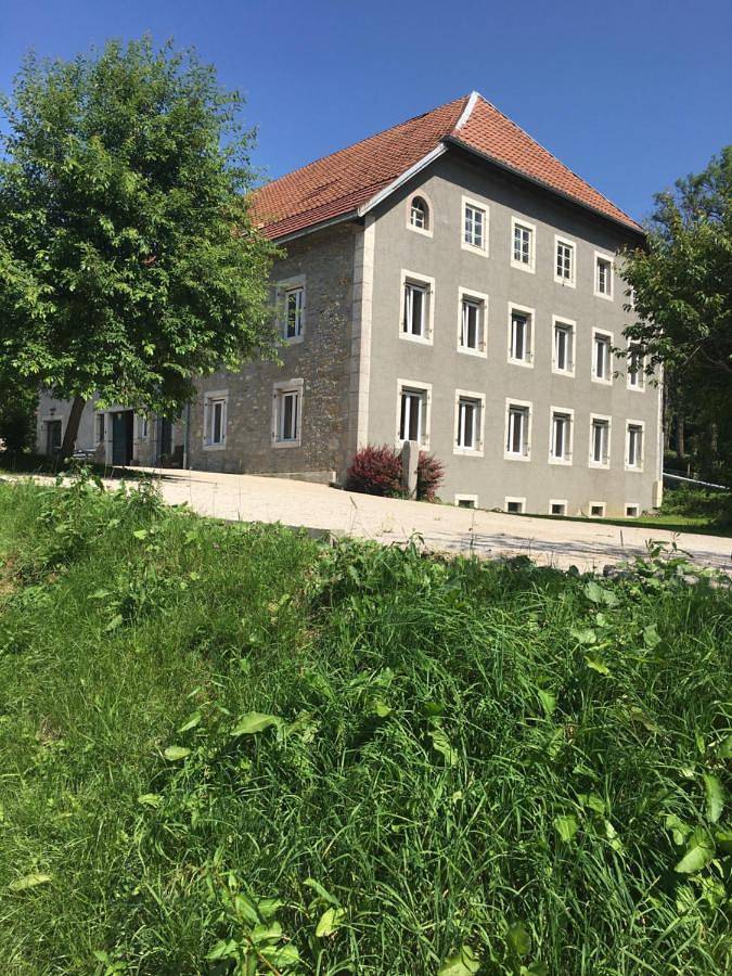 Gîte pour 6 personnes, avec vue et jardin à Villers-le-Lac - 4