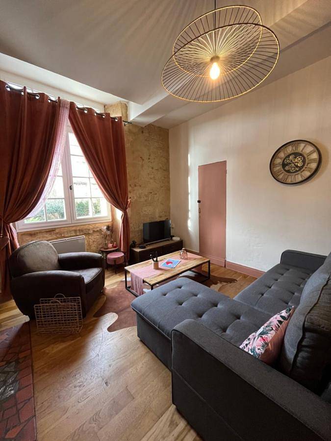 Gîte pour 4 personnes, avec vue dans Office de Tourisme de Bergerac Sud Dordogne - 2