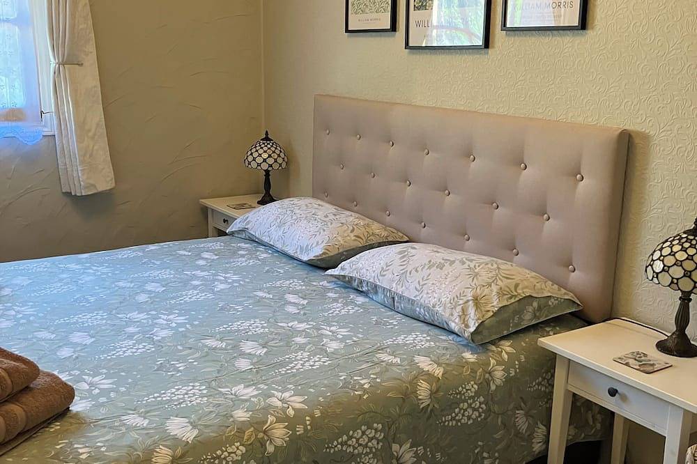 Gîte de charme avec une chambre dans un village in Trémolat, Périgord Pourpre