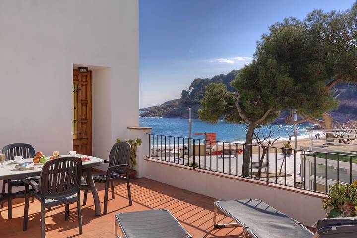 Gîte pour 6 personnes, avec terrasse à Tamariu - 3