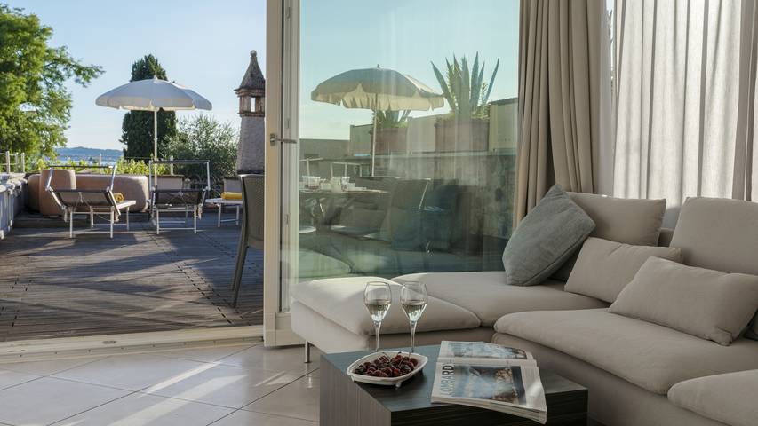Ferienhaus für 4 Personen, mit Balkon und Whirlpool sowie Terrasse und Seeblick in Sirmione - 4