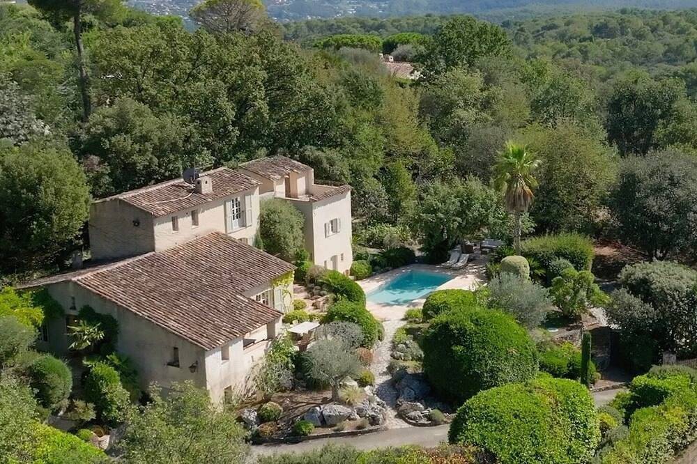 Villa pour 8 Personnes dans La Colle-sur-Loup, Région de Cannes