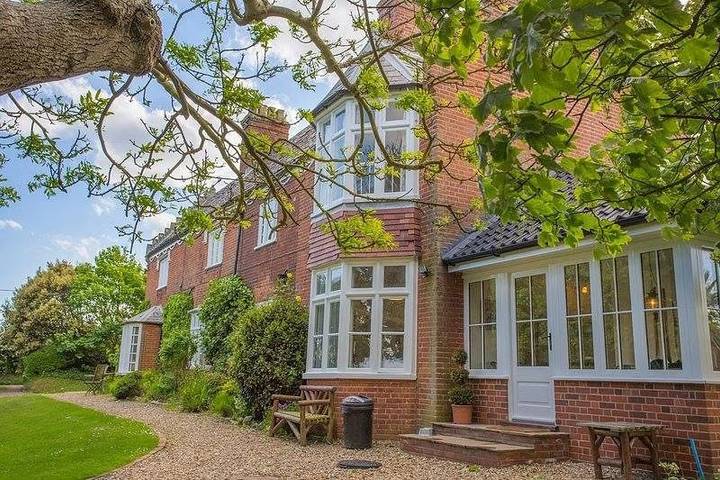 Holiday rental for 15 people, with hot tub, child-friendly in North Norfolk