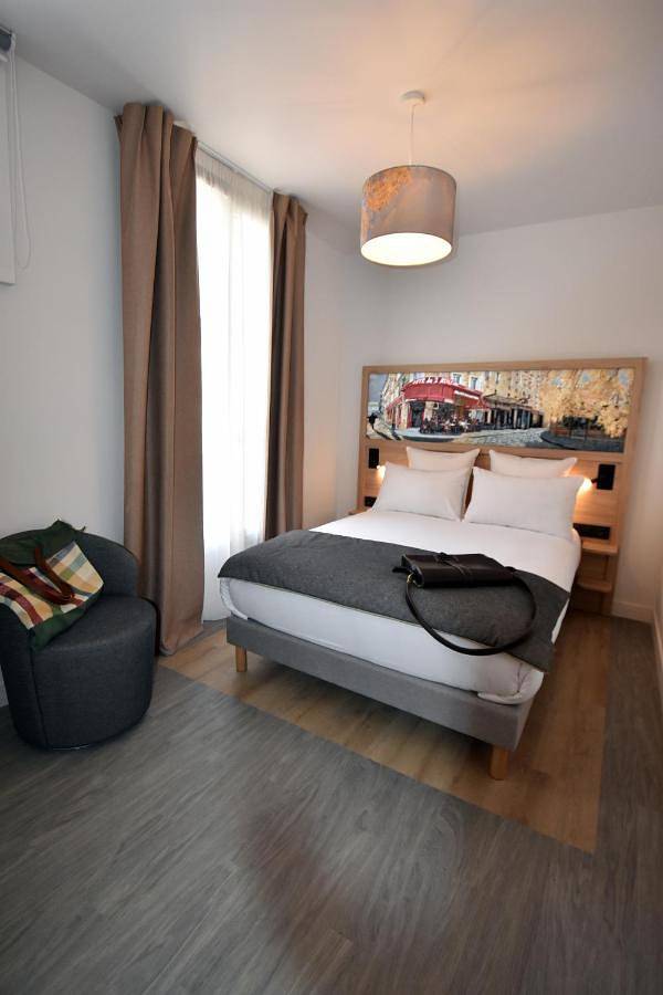 Comfort Triple Room in Boulogne-Billancourt, Hauts-de-Seine