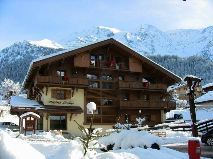 Gîte pour 6 personnes, avec jardin et jacuzzi dans Office De Tourisme Des Contamines Montjoie - 2
