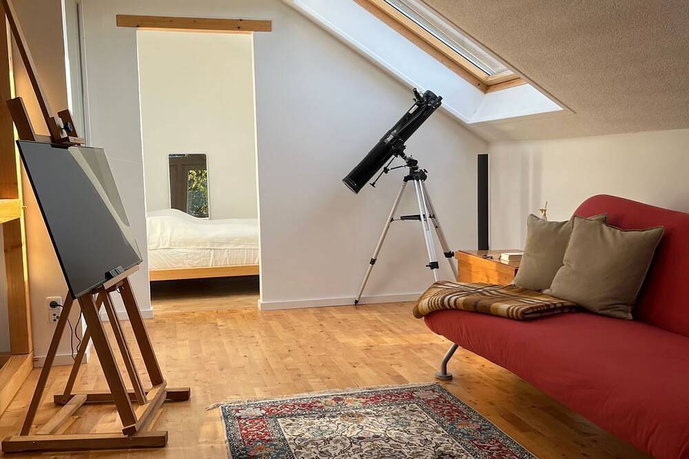 Ganze Wohnung, Gemütliches Dachgeschossstudio am Lech. Natur und Altstadtflair in Landsberg in Landsberg am Lech, Romantische Straße