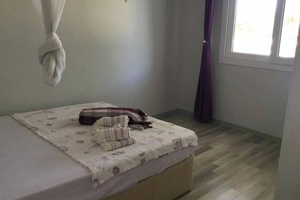 Cozy villa in Alaçatı with private pool close the sea in Alacati, Turkse Egeïsche Zee