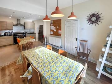 Cottage for 16 People in Barmouth, Gwynedd, Photo 2