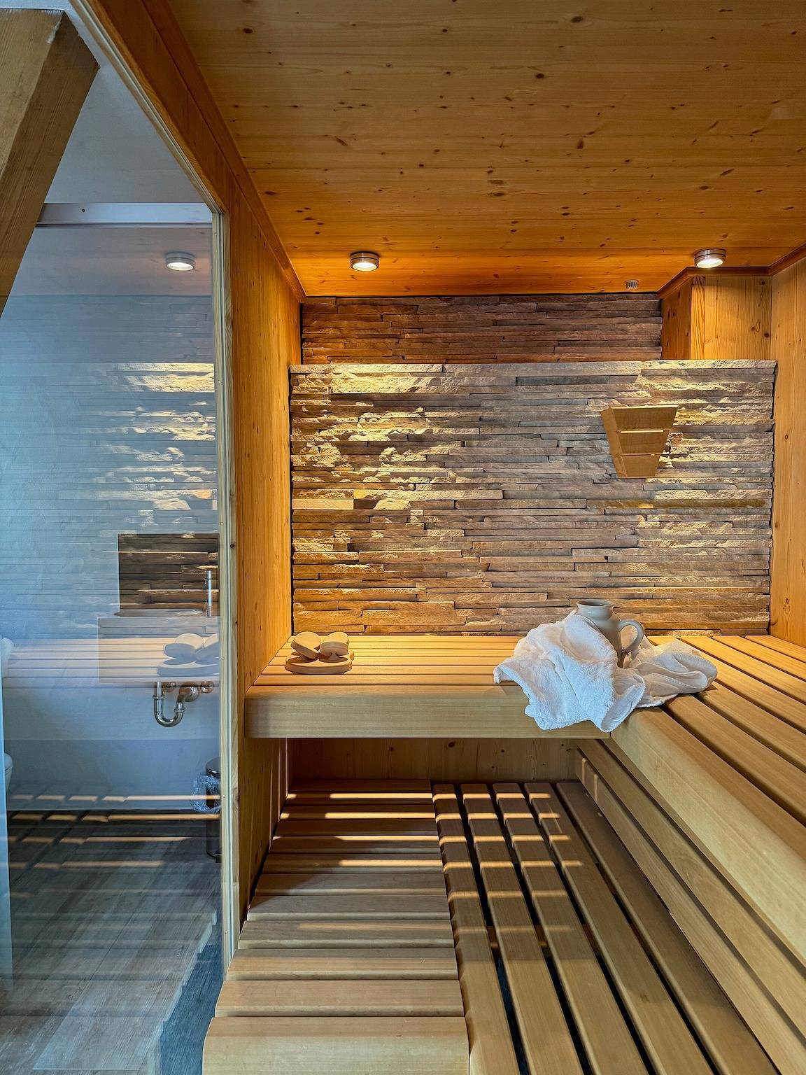 Ganzes Studio, Studio '3 Naturappartement' mit Talblick, Gemeinschaftsgarten, geteilter Sauna und Wi-Fi in Furtwangen, Mittlerer Schwarzwald