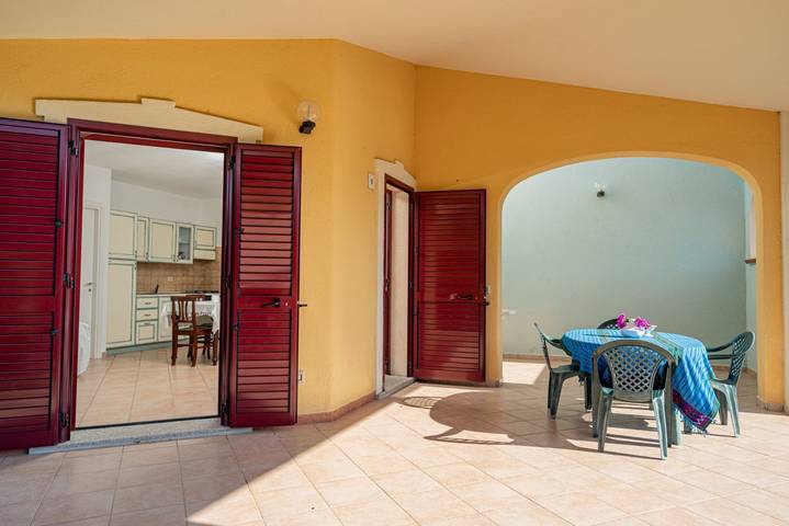 Gîte pour 4 personnes, avec jardin et piscine à Monte Petrosu - 4