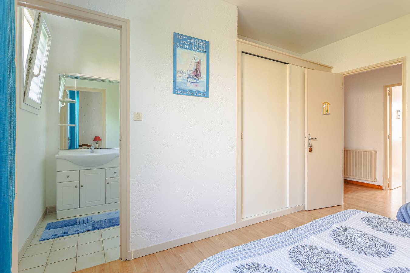 Chambre d'hôtes 'Grillon La Brée Les Bains' avec terrasse partagée, jardin partagé et Wi-Fi in La Brée-les-Bains, Côte de Beauté