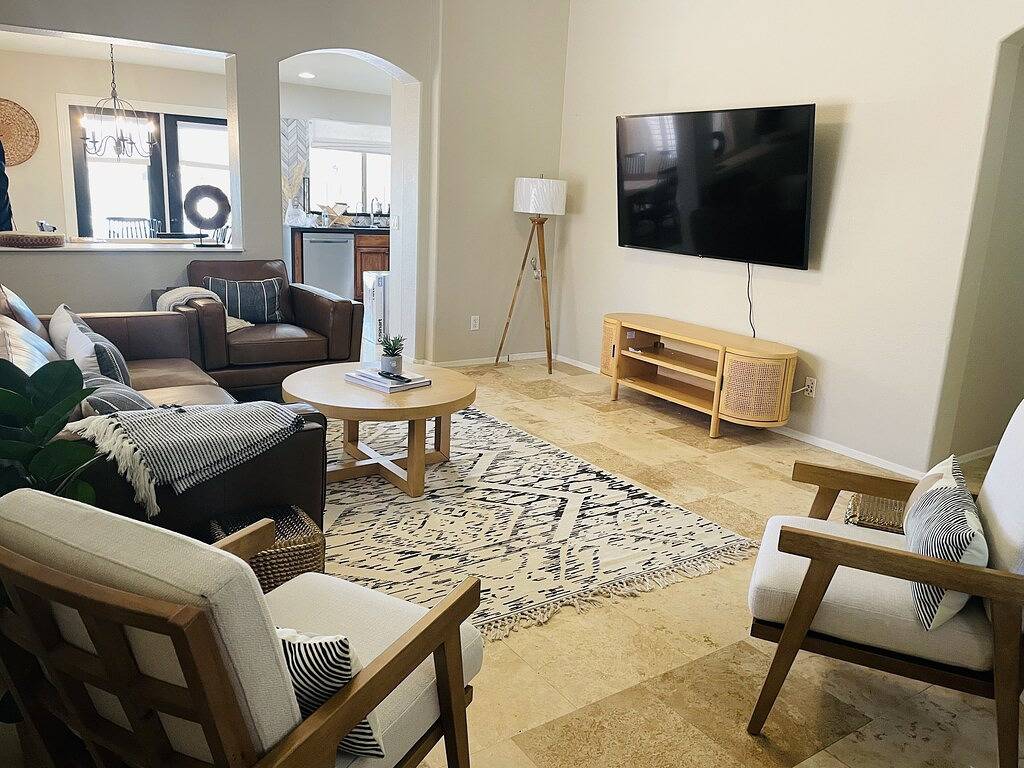 Desert Oasis in Gilbert,Az. Power Ranch– Private Pool, Spa & Resort-Style Patio in Gilbert, Maricopa County