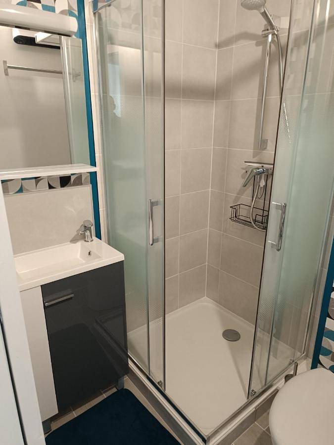 Gîte pour 2 personnes, avec jardin et terrasse à Guécélard - 3