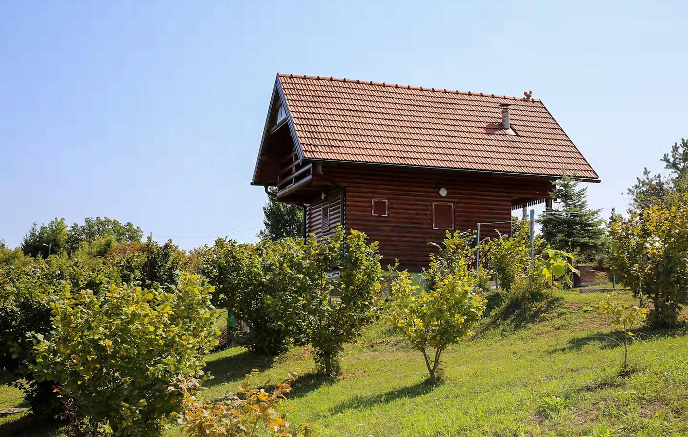 Ferienwohnung mit Panoramablick und Klimaanlage – 2 km vom Fluss Kupa entfernt in Ozalj, Karlovac und Umgebung
