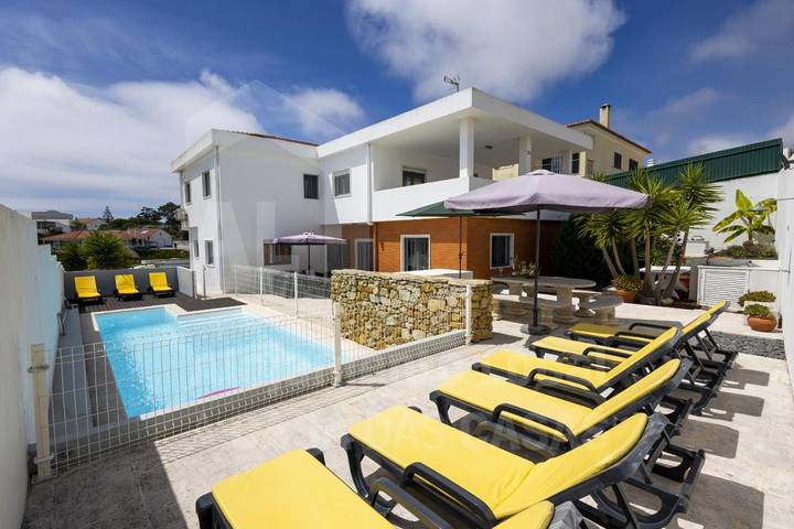 Location de vacances pour 10 personnes, avec jardin ainsi que piscine et terrasse à Mafra - 2