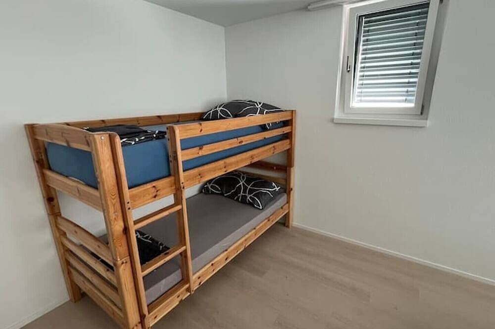 Ganze Wohnung, Great new apartment surrounded by nature. in Schattdorf, Vierwaldstättersee