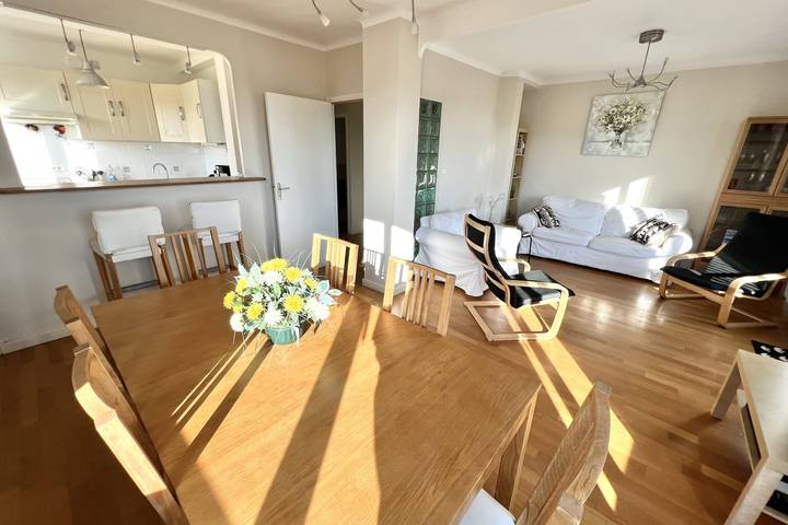 Apartamento entero, Juan les Pins town center - 4 people - top floor in Antibes, Costa mediterránea (Francia)