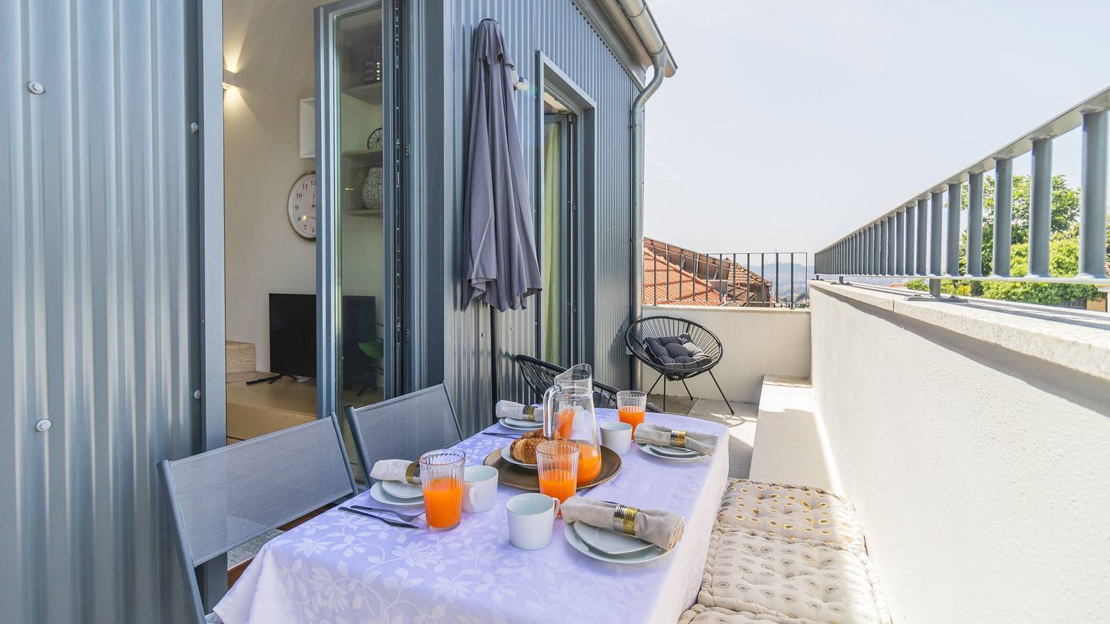 Ganze Wohnung, Ferienwohnung für 2 Personen mit Pool in Porto, Porto Distrikt
