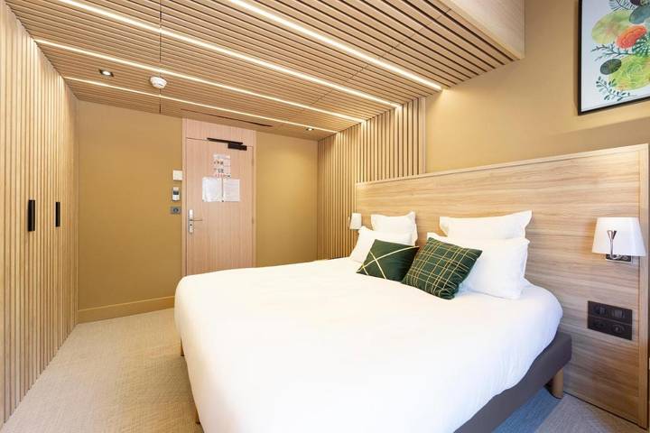 Hôtel pour 2 personnes, avec piscine ainsi que vue et jardin, animaux acceptés à La Valette-du-Var - 4