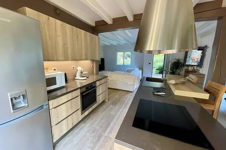 Gîte pour 8 personnes, avec jacuzzi ainsi que jardin et terrasse à Lège-Cap-Ferret - 2