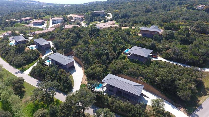 Villa pour 9 personnes, avec vue ainsi que jardin et piscine dans Porticcio - 4