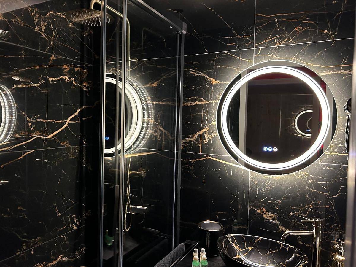 Elégance & Spa - chambre d'hôtes avec sauna et jacuzzi privatif in Mont Blanc, Costa mediterránea (Francia)