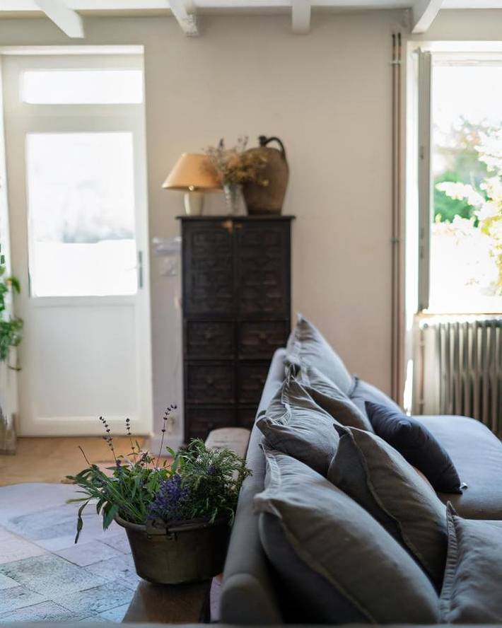 Location de vacances pour 24 personnes, avec Terrasse ainsi que Jardin et Vue à Lingèvres - 4